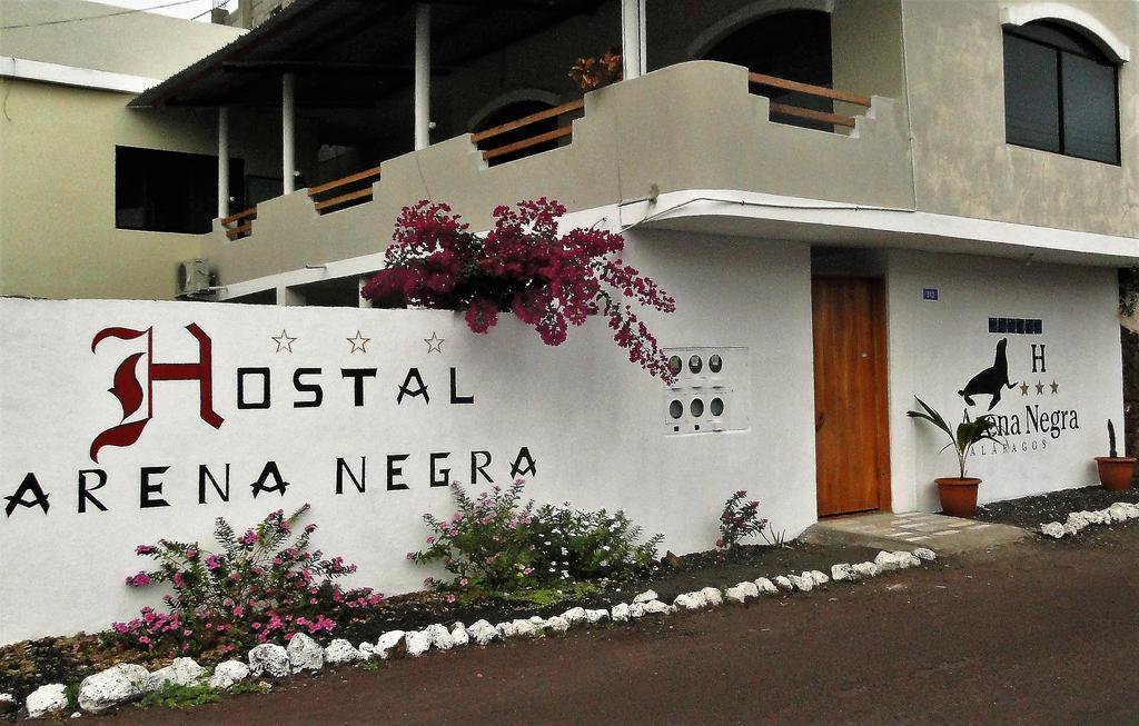 Hostal Arena Negra Puerto Ayora  Bagian luar foto