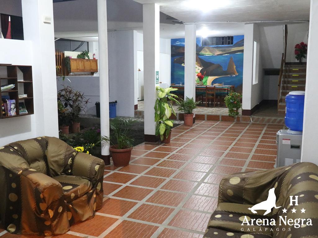 Hostal Arena Negra Puerto Ayora  Bagian luar foto