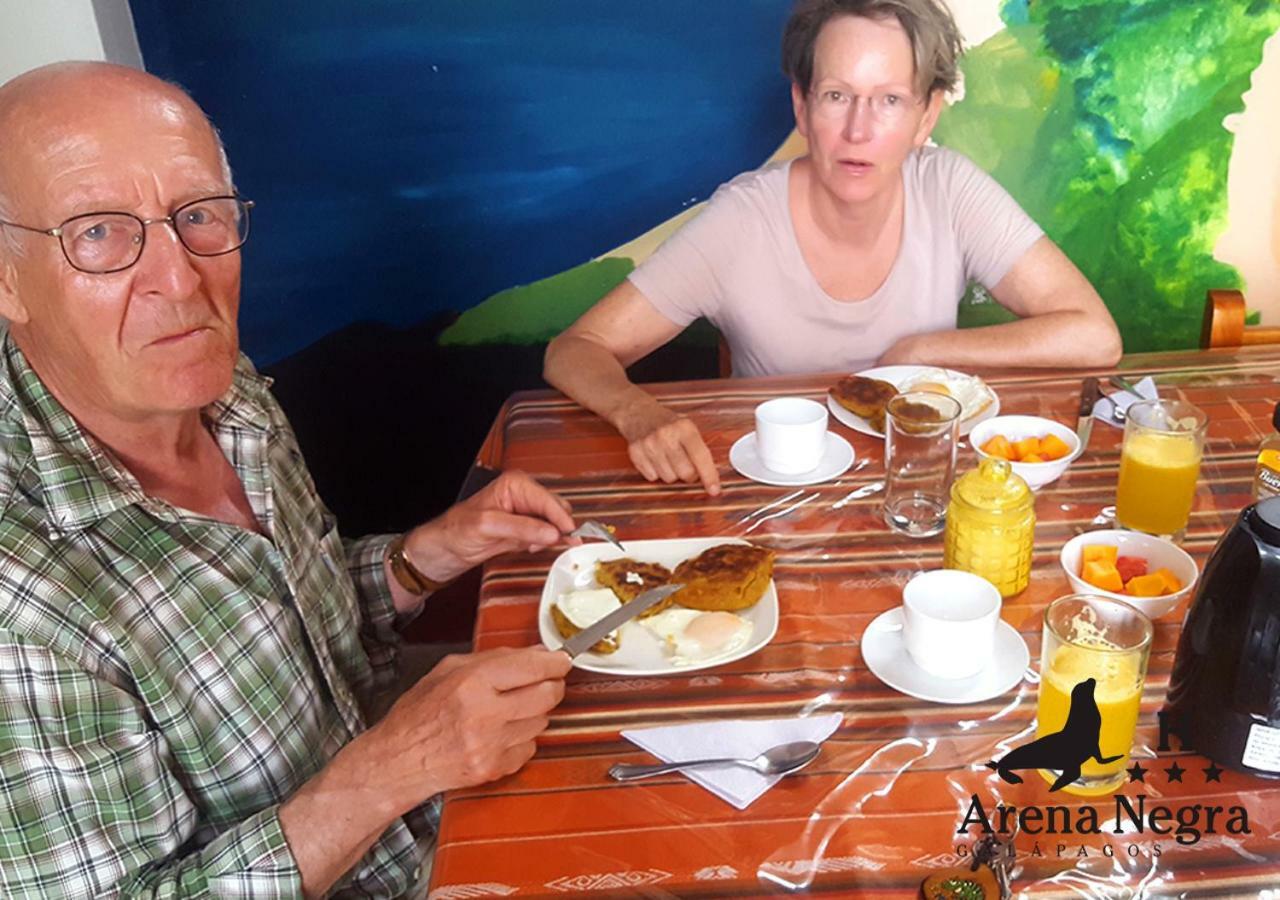Hostal Arena Negra Puerto Ayora  Bagian luar foto