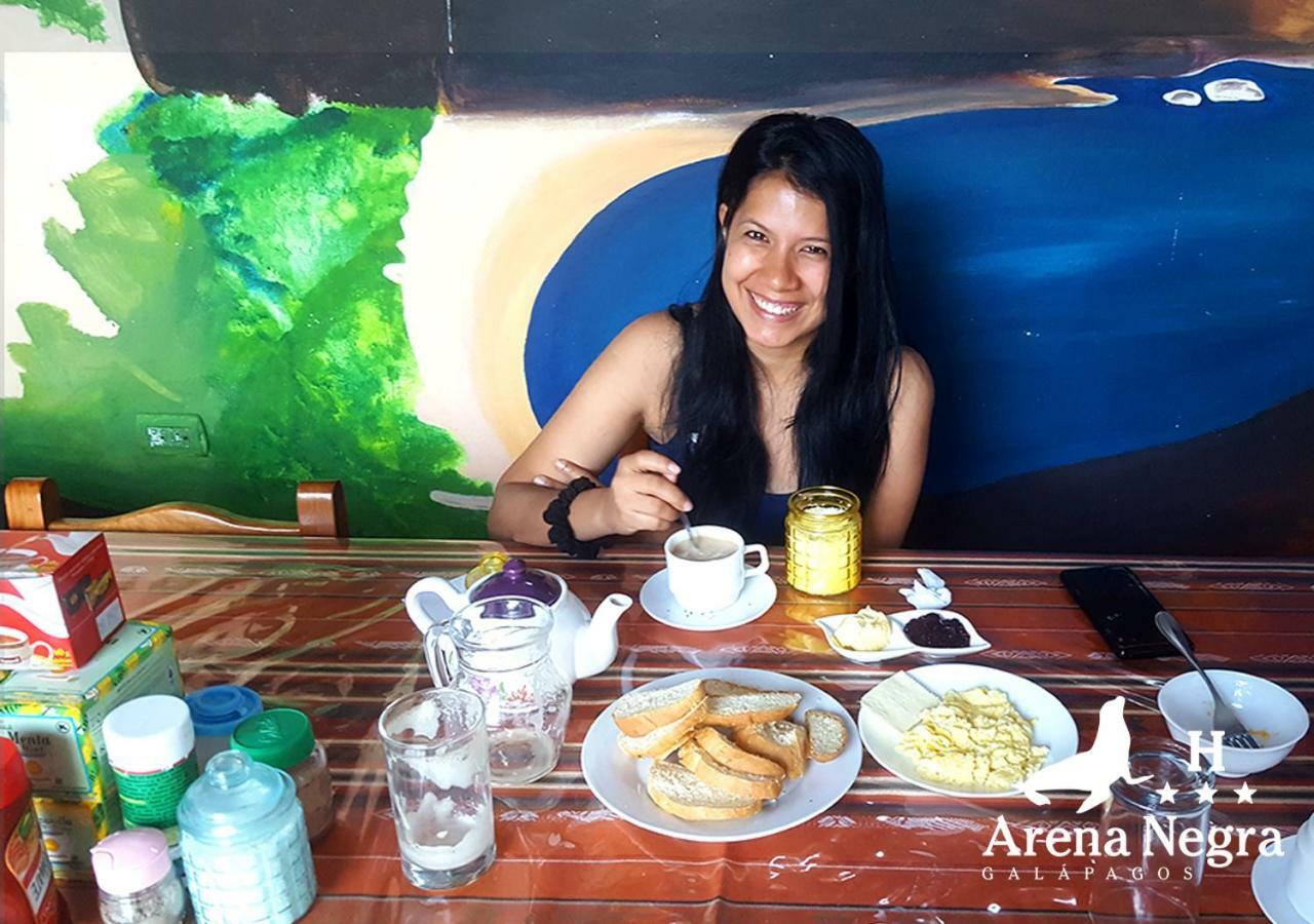 Hostal Arena Negra Puerto Ayora  Bagian luar foto